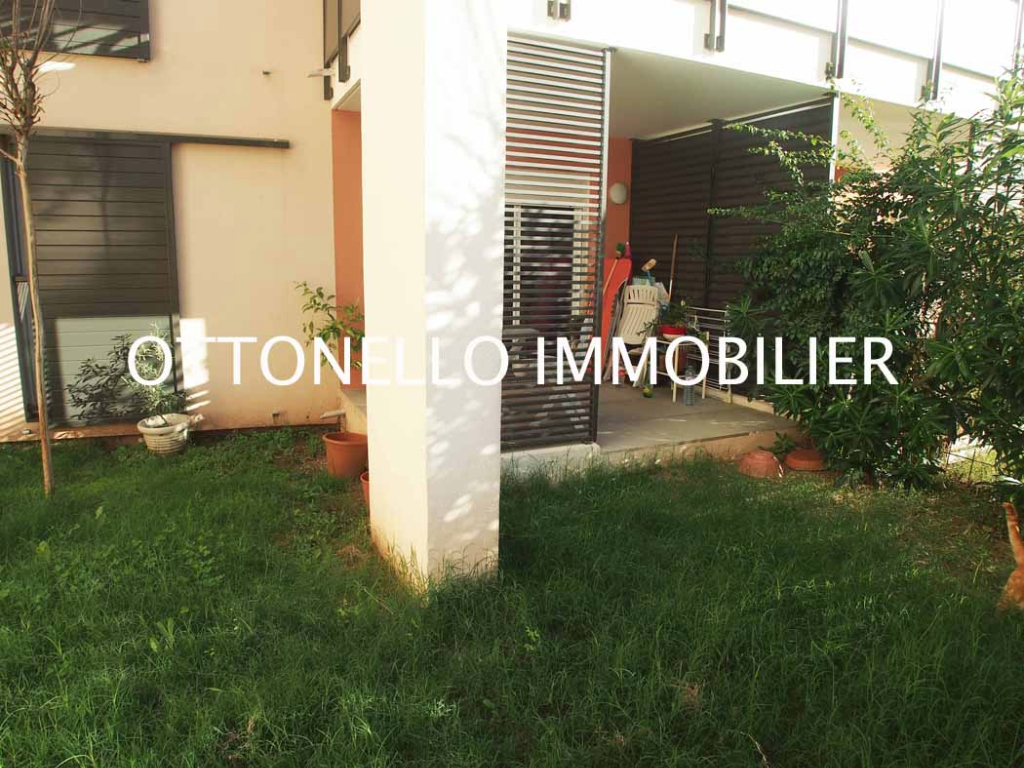 Appartement - ROQUEBRUNE SUR ARGENS