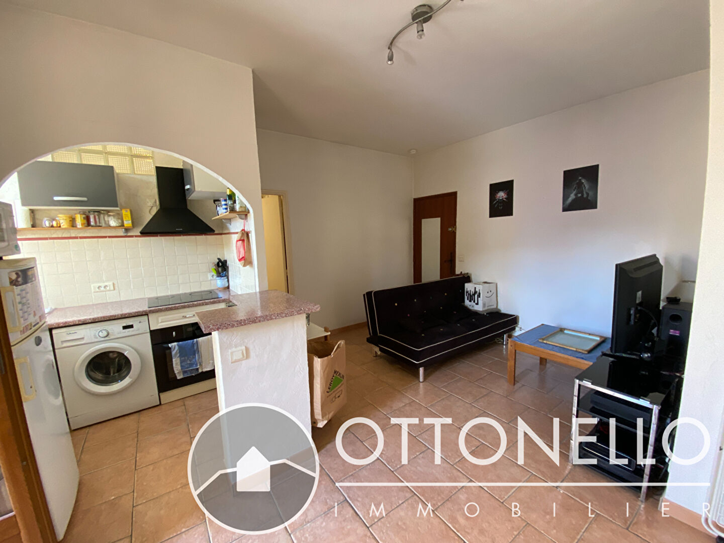 Appartement - ROQUEBRUNE SUR ARGENS