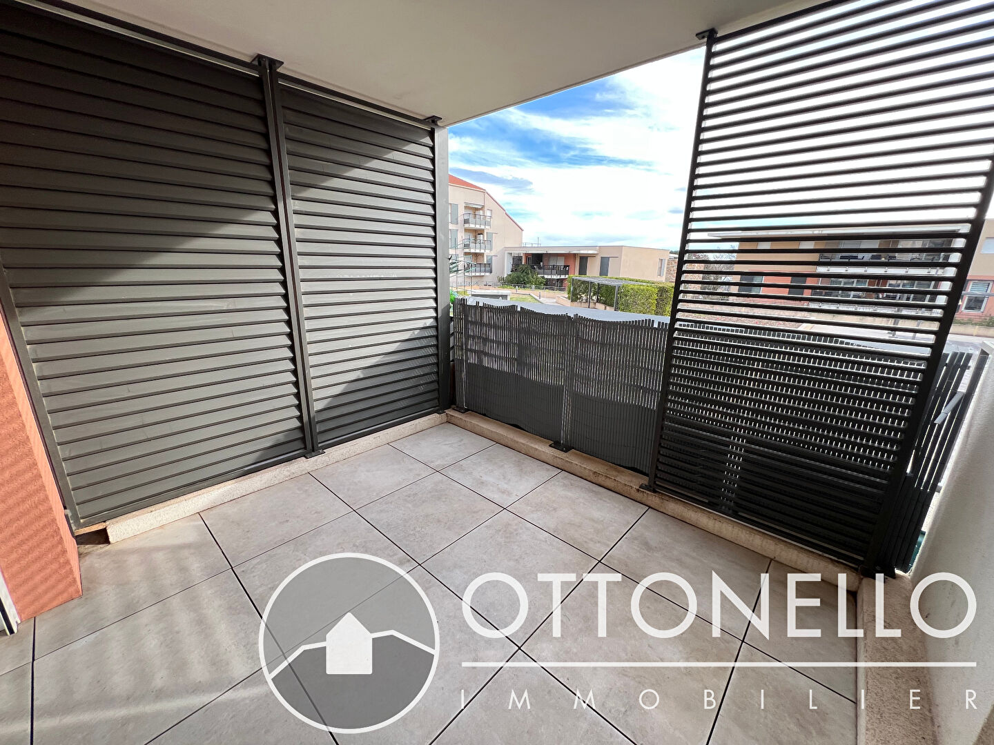 Appartement - ROQUEBRUNE SUR ARGENS