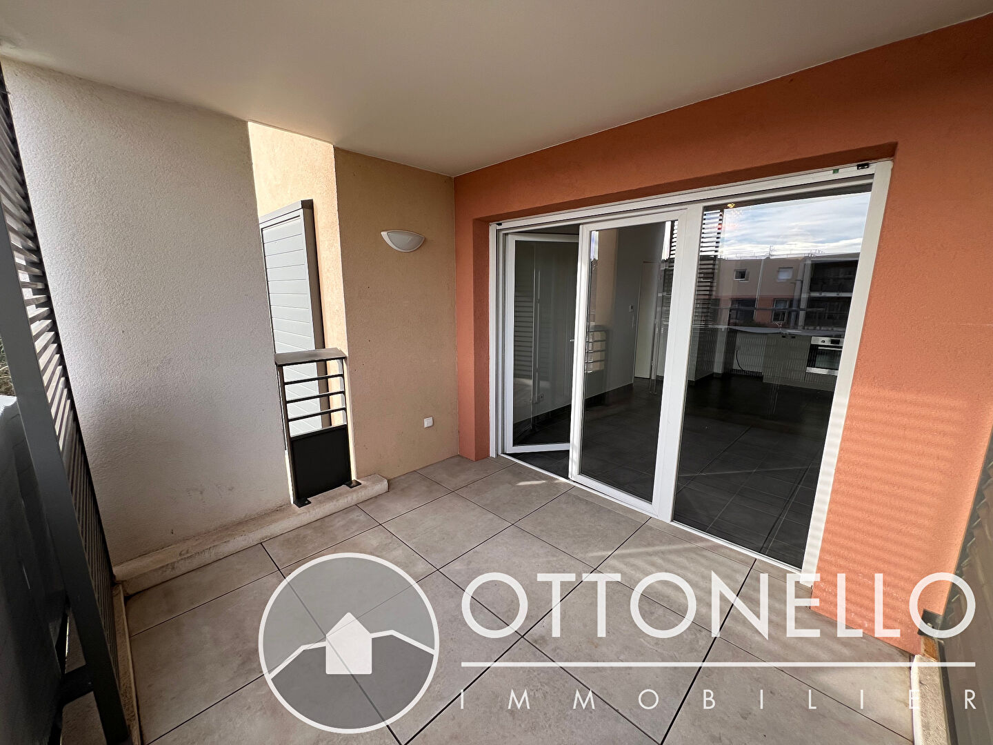 Appartement - ROQUEBRUNE SUR ARGENS