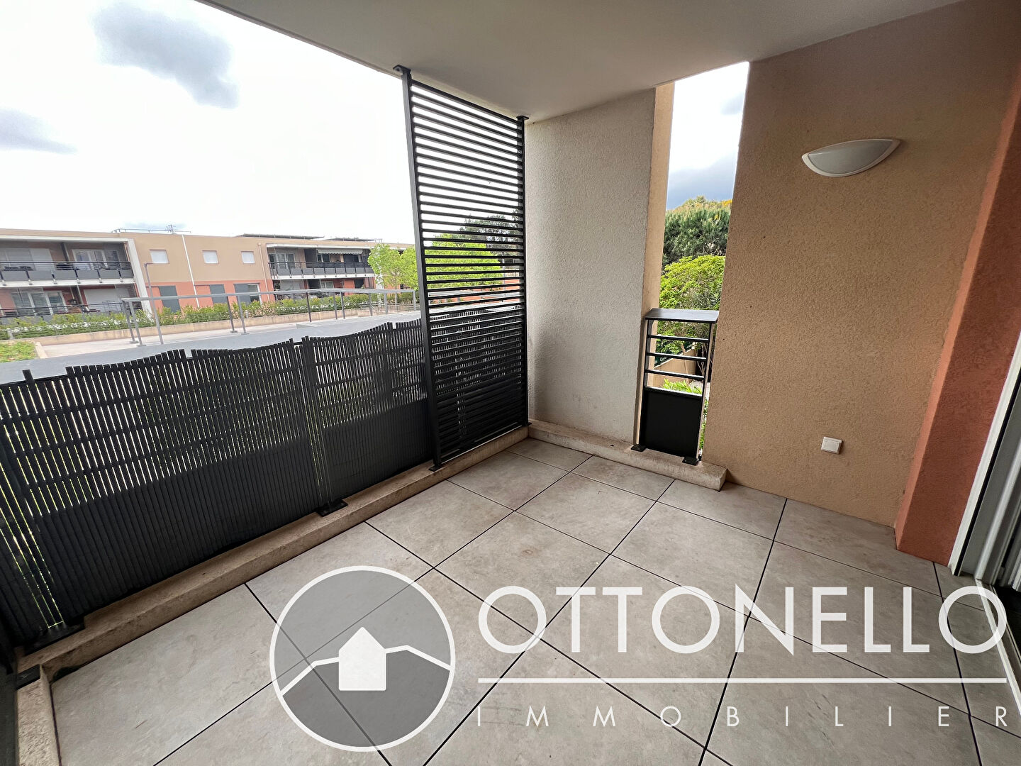 Appartement - ROQUEBRUNE SUR ARGENS