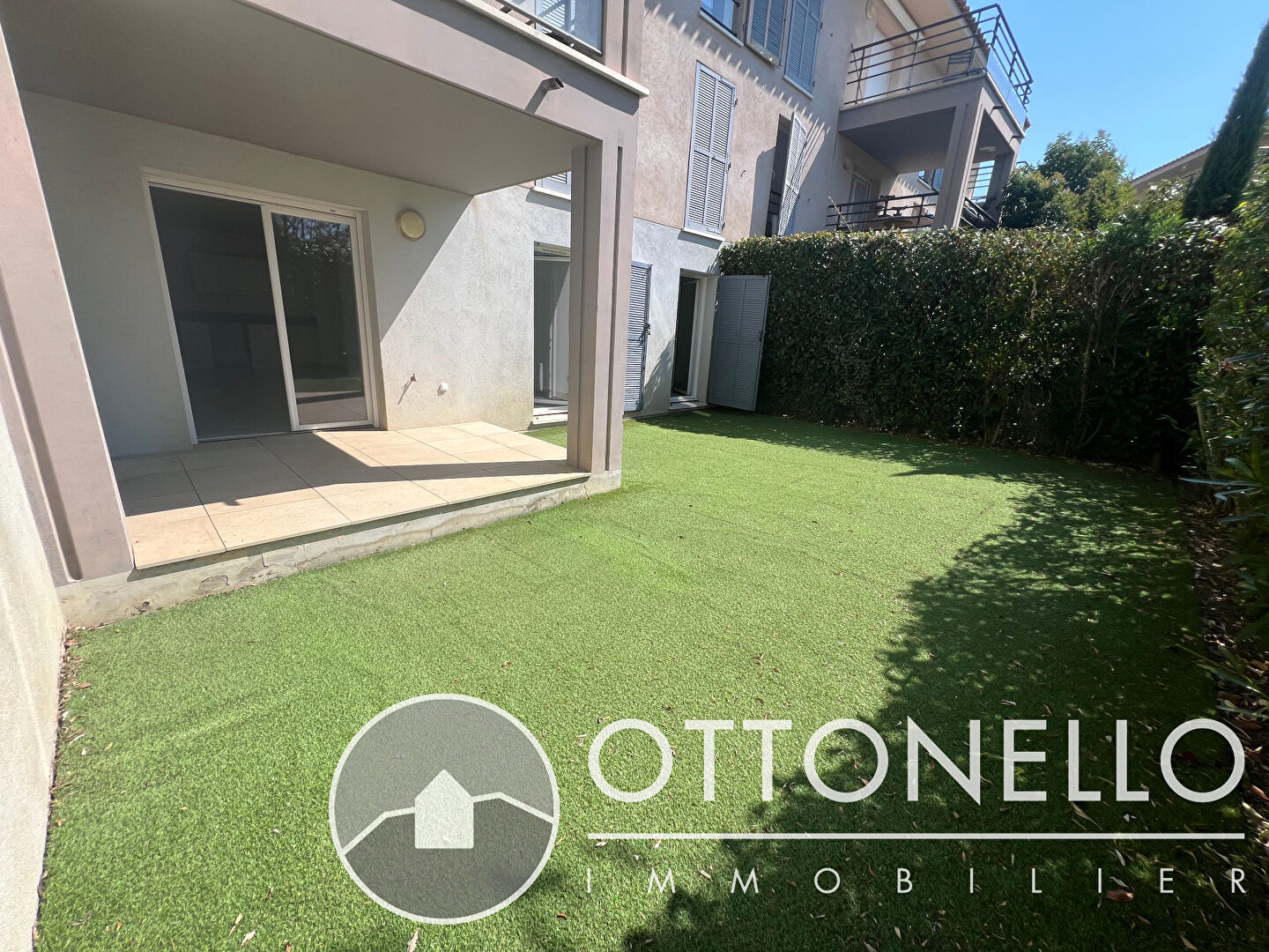 Appartement - ROQUEBRUNE SUR ARGENS