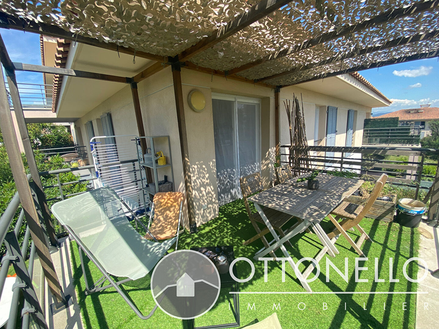 Appartement - ROQUEBRUNE SUR ARGENS