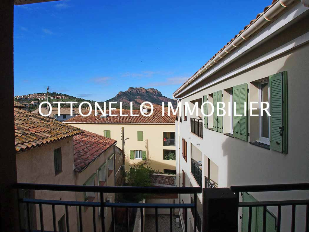 Appartement - ROQUEBRUNE SUR ARGENS