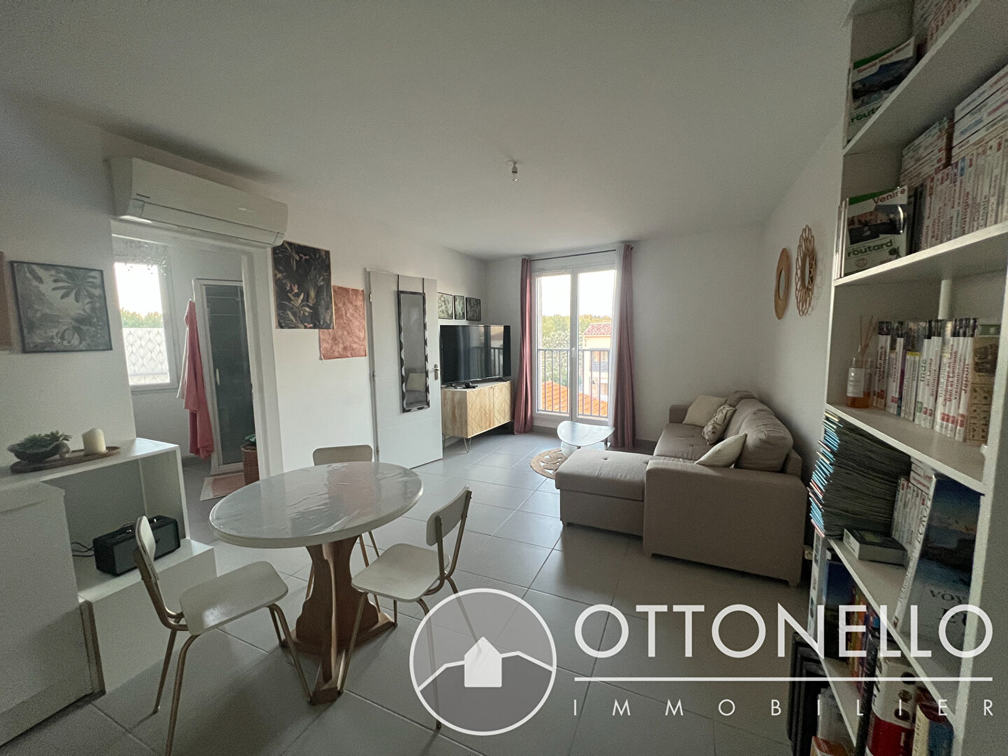 Appartement - ROQUEBRUNE SUR ARGENS