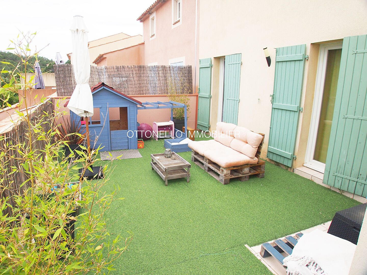 Appartement - ROQUEBRUNE SUR ARGENS