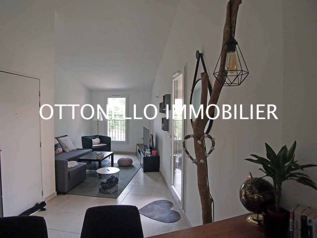 Appartement - ROQUEBRUNE SUR ARGENS