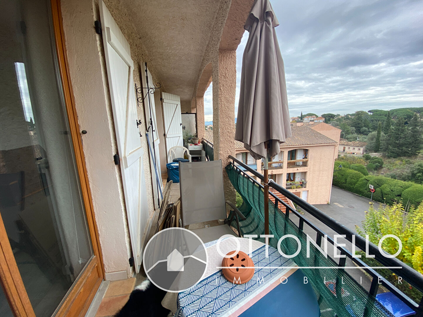 Appartement - ROQUEBRUNE SUR ARGENS