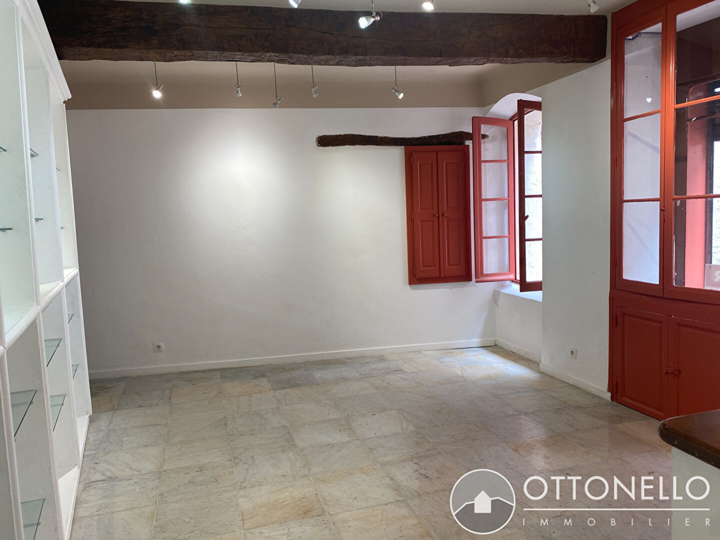 Local Commercial - ROQUEBRUNE SUR ARGENS