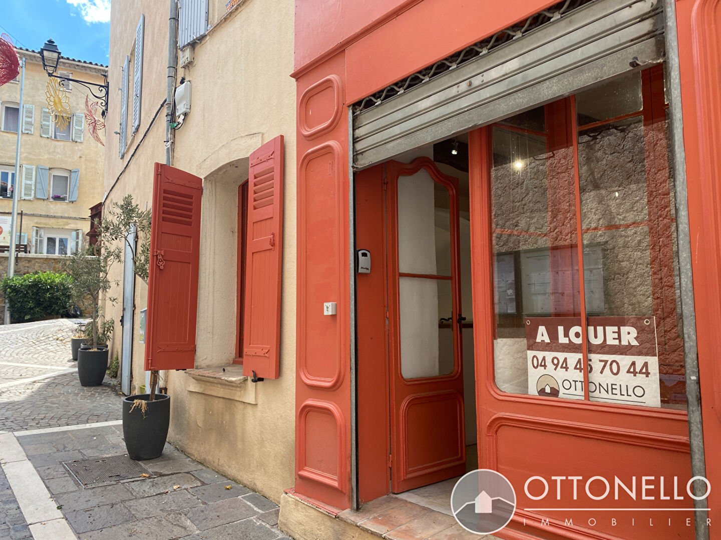 Local Commercial - ROQUEBRUNE SUR ARGENS