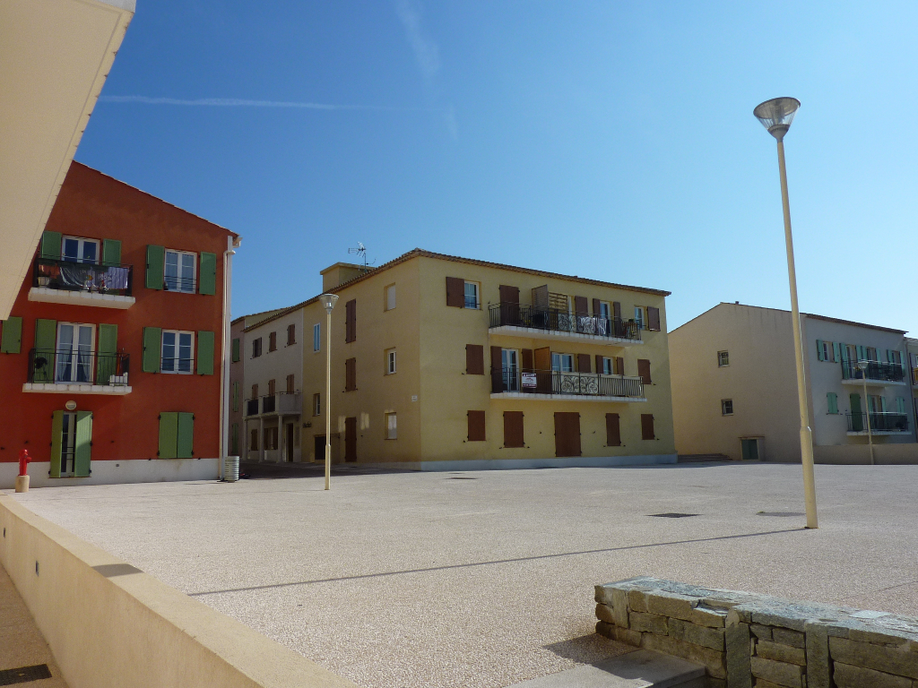 Appartement - ROQUEBRUNE SUR ARGENS