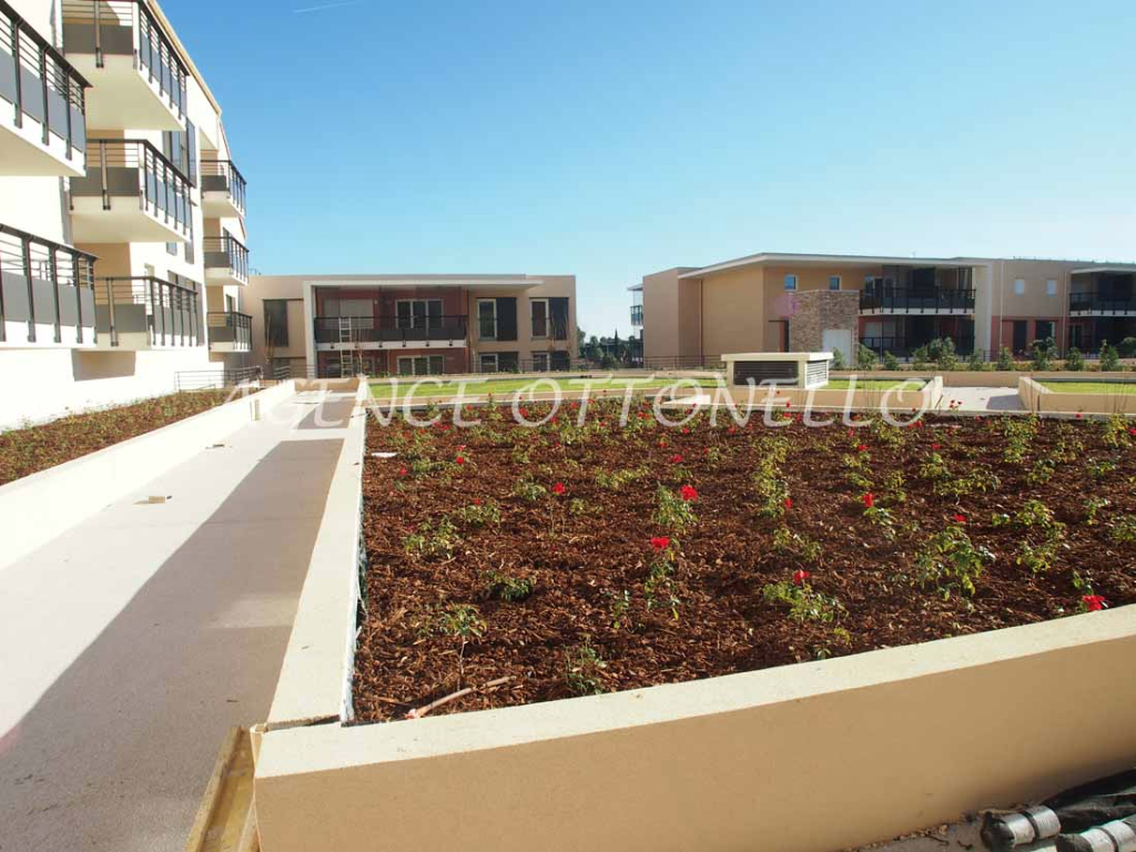 Parking/Garage - ROQUEBRUNE SUR ARGENS