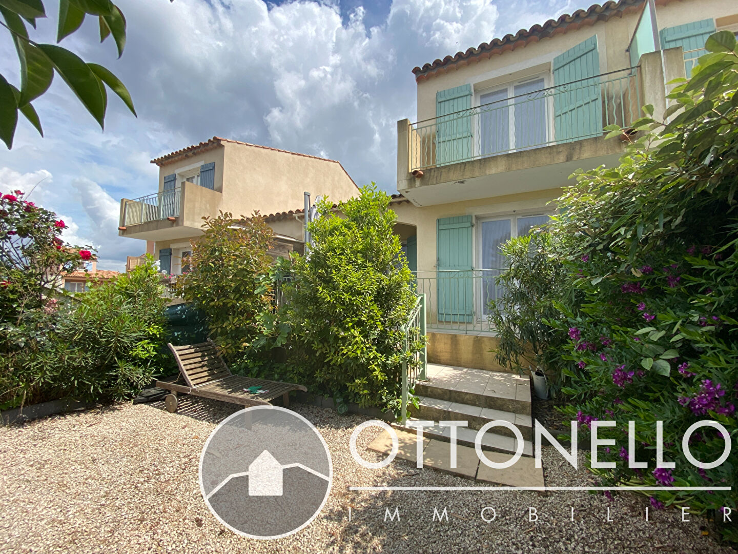Maison-Villa - ROQUEBRUNE SUR ARGENS