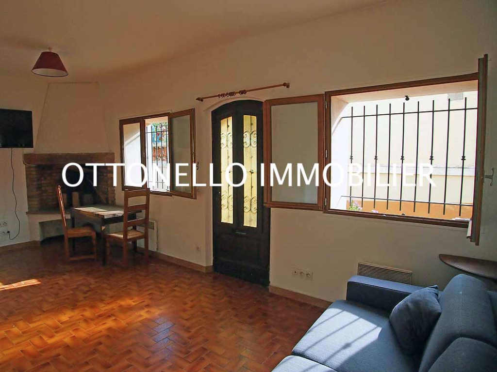 Appartement - ROQUEBRUNE SUR ARGENS