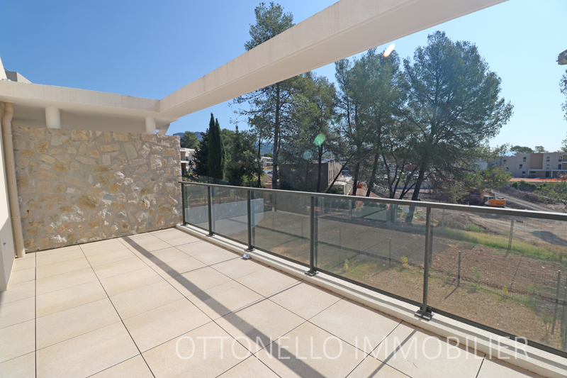 Appartement - ROQUEBRUNE SUR ARGENS
