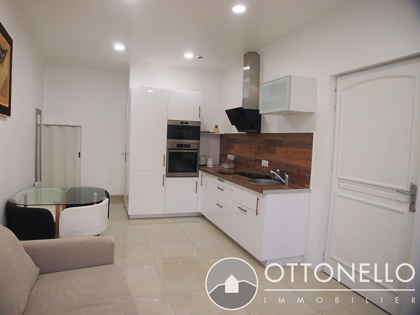 Appartement - ROQUEBRUNE SUR ARGENS