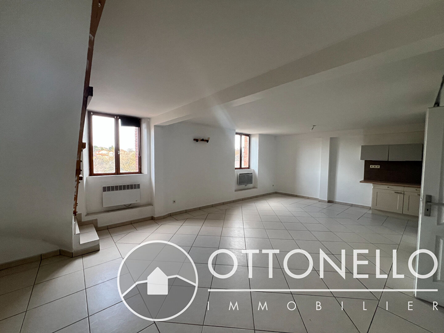 Appartement - ROQUEBRUNE SUR ARGENS