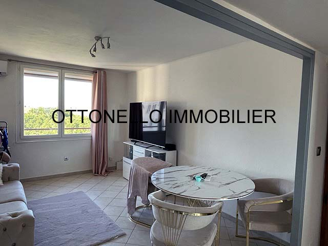 Appartement - PUGET SUR ARGENS