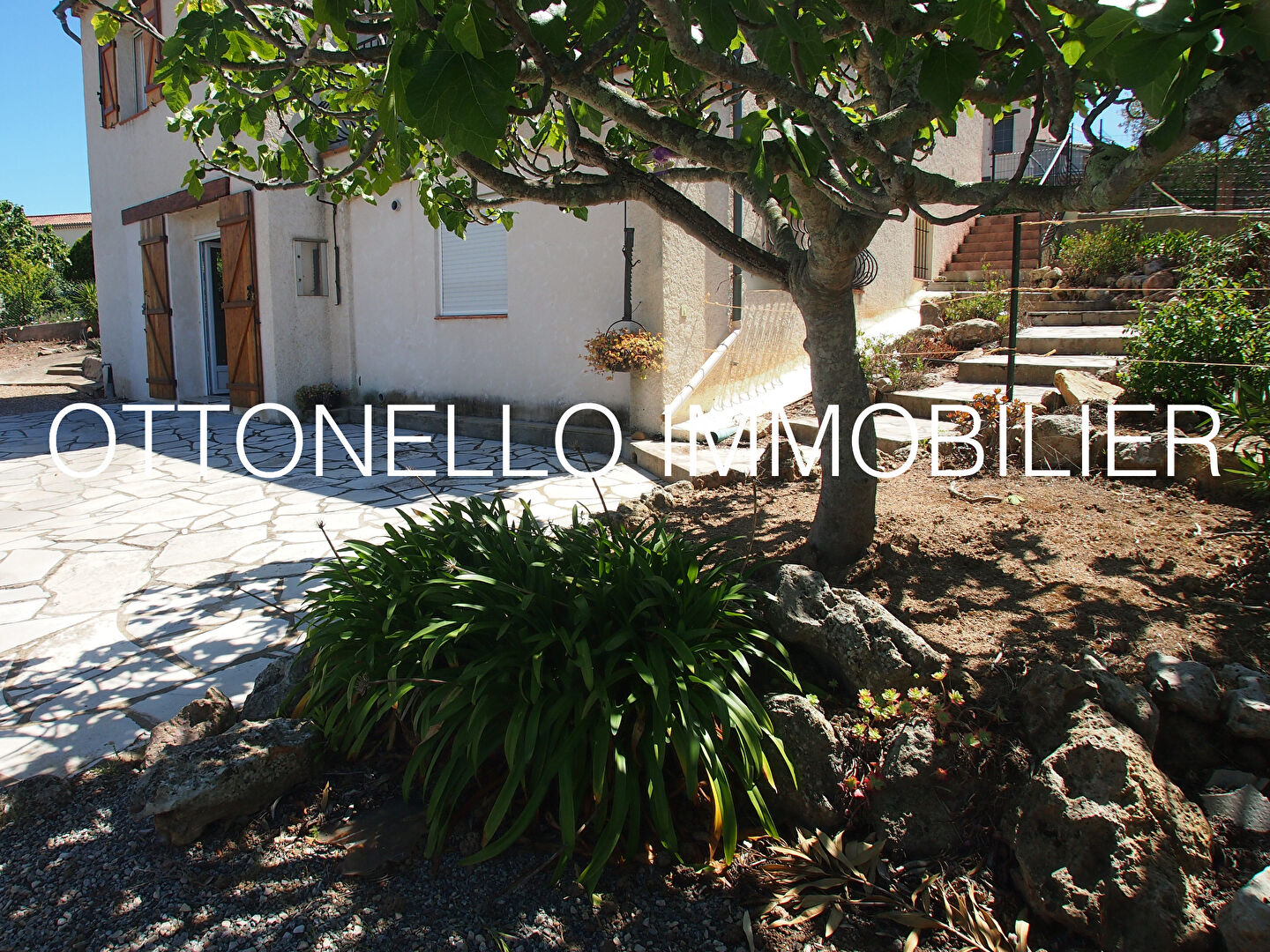 Appartement - ROQUEBRUNE SUR ARGENS