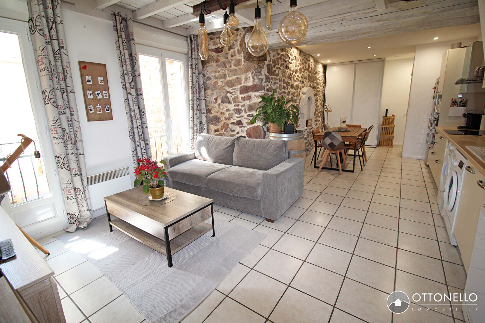 Appartement - ROQUEBRUNE SUR ARGENS