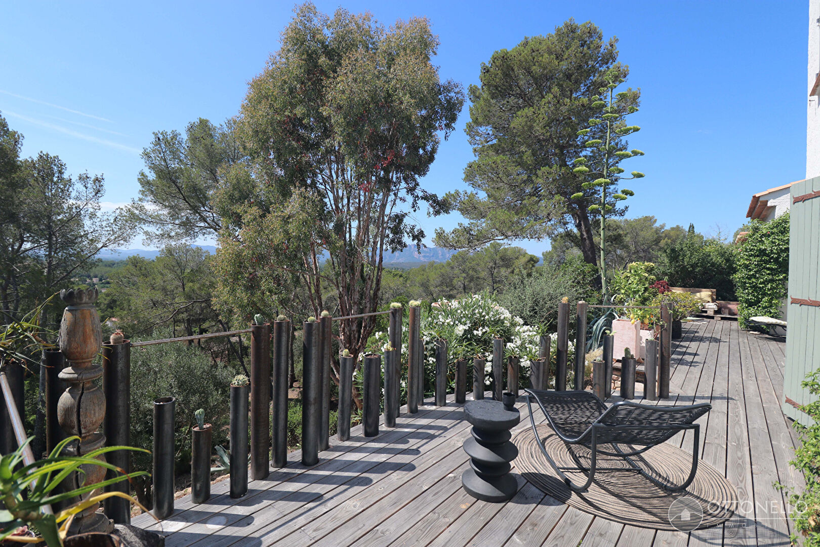 Maison-Villa - ROQUEBRUNE SUR ARGENS