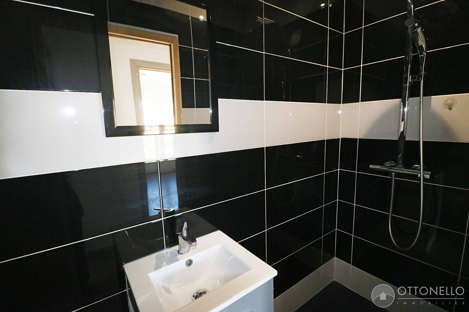 vente achat Maison-Villa ROQUEBRUNE SUR ARGENS 83520