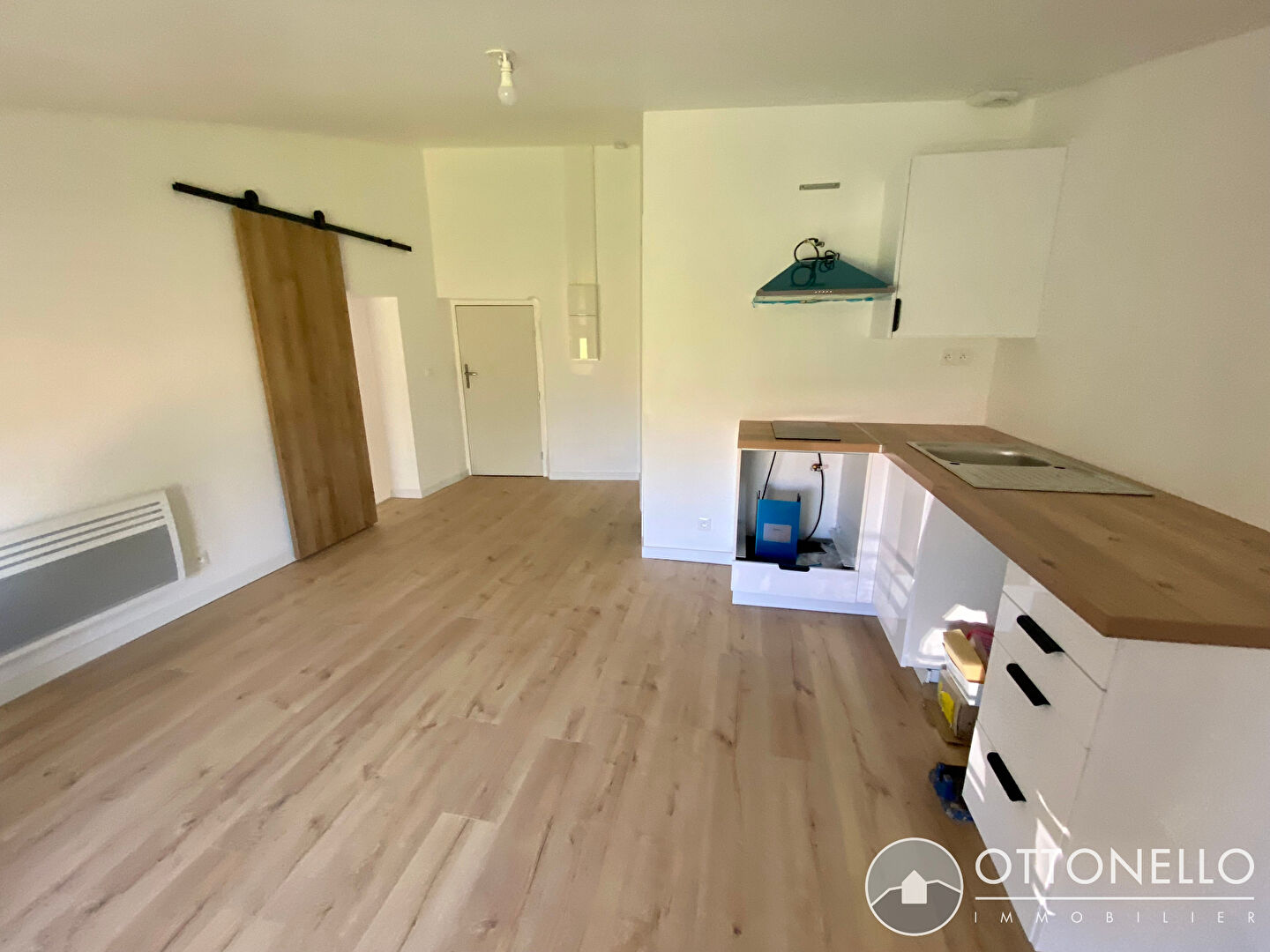 Appartement - ROQUEBRUNE SUR ARGENS