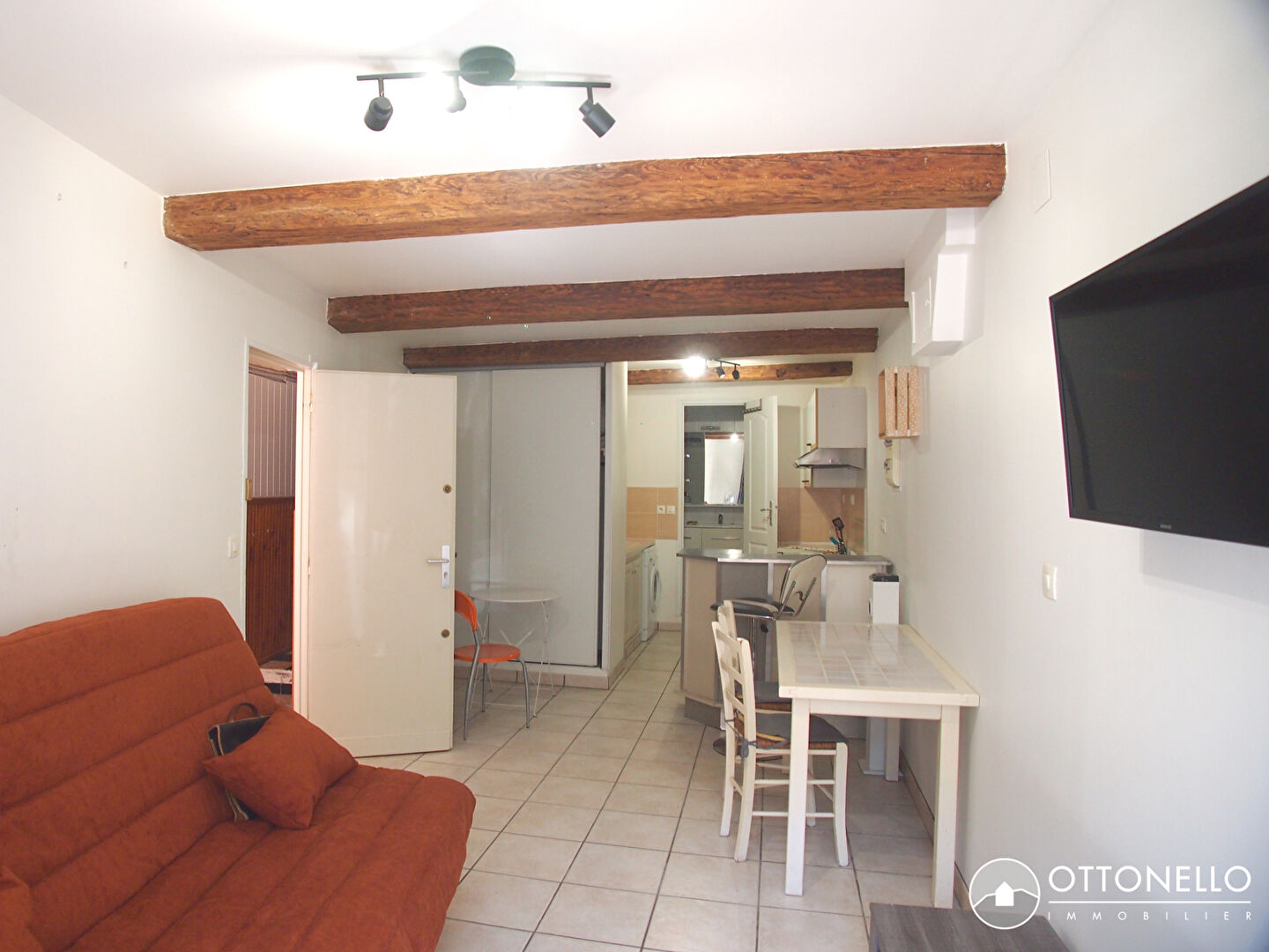 Appartement - ROQUEBRUNE SUR ARGENS