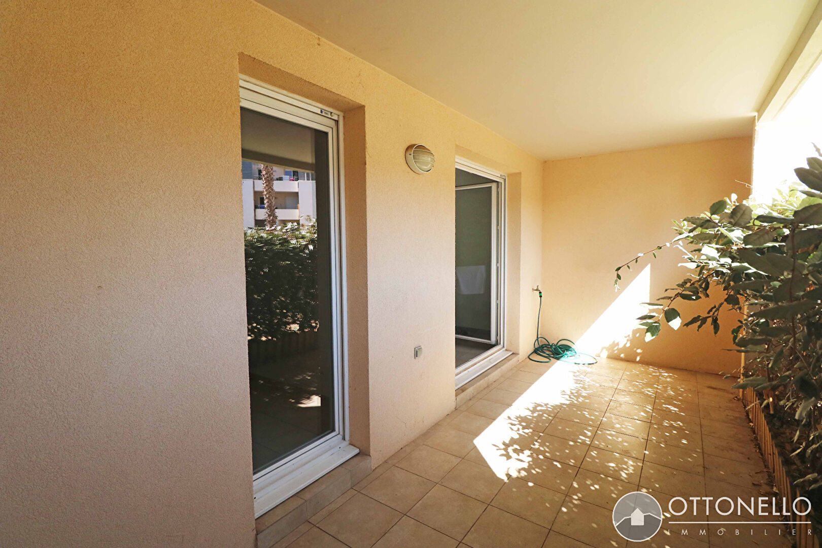 Appartement - ROQUEBRUNE SUR ARGENS