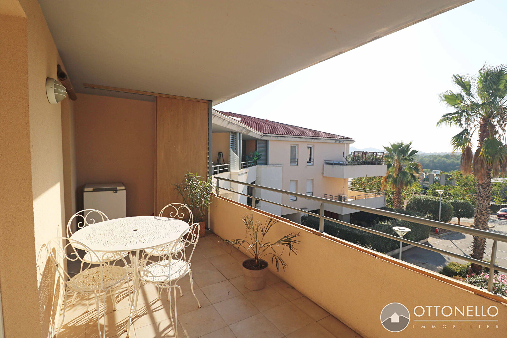 Appartement - ROQUEBRUNE SUR ARGENS