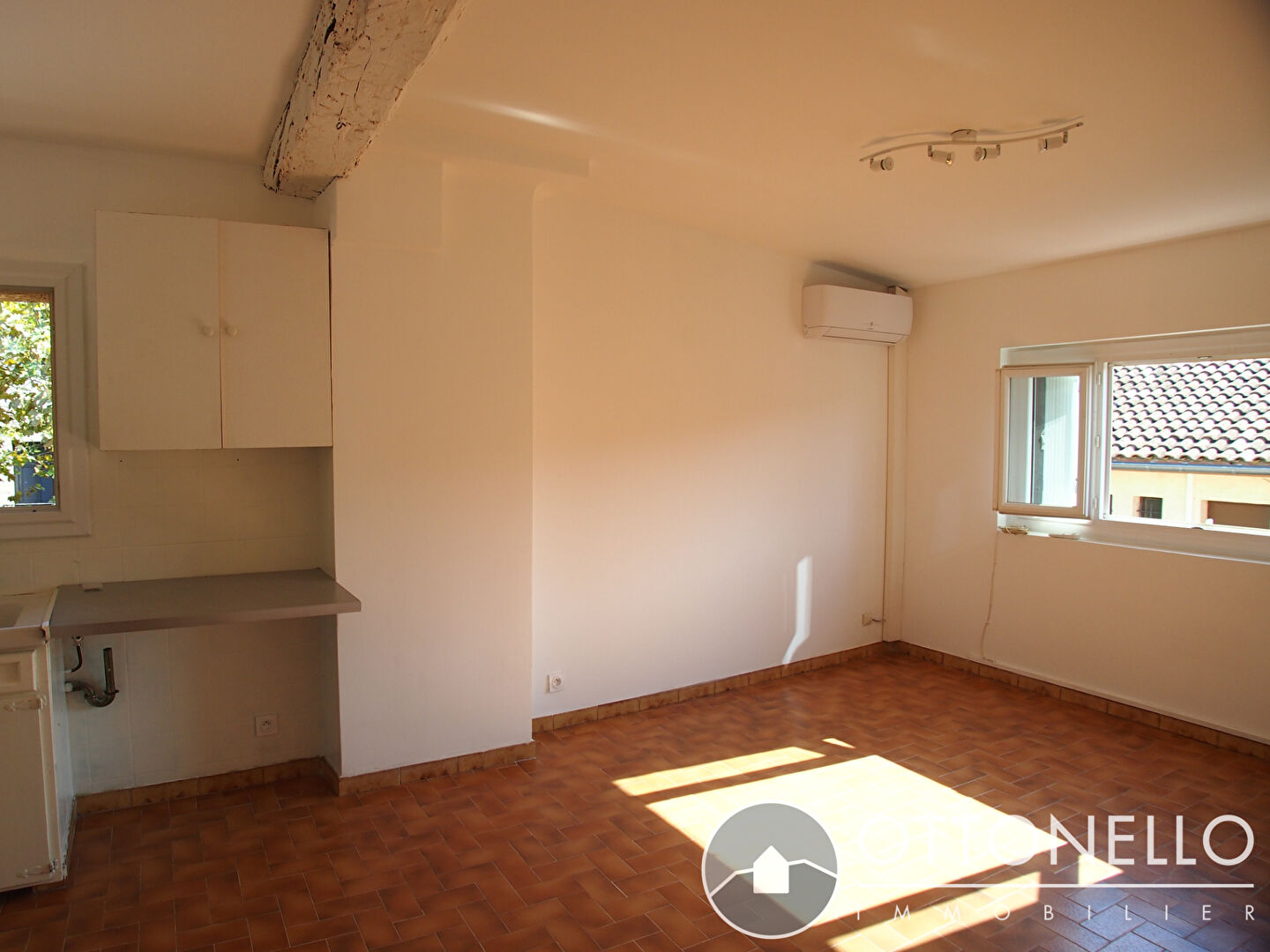 Appartement - ROQUEBRUNE SUR ARGENS