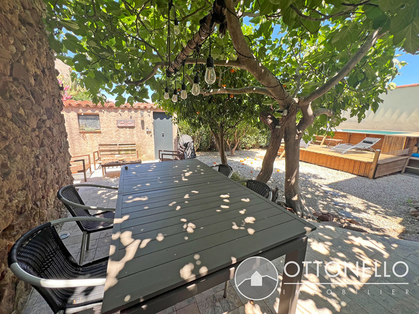 Maison-Villa - ROQUEBRUNE SUR ARGENS