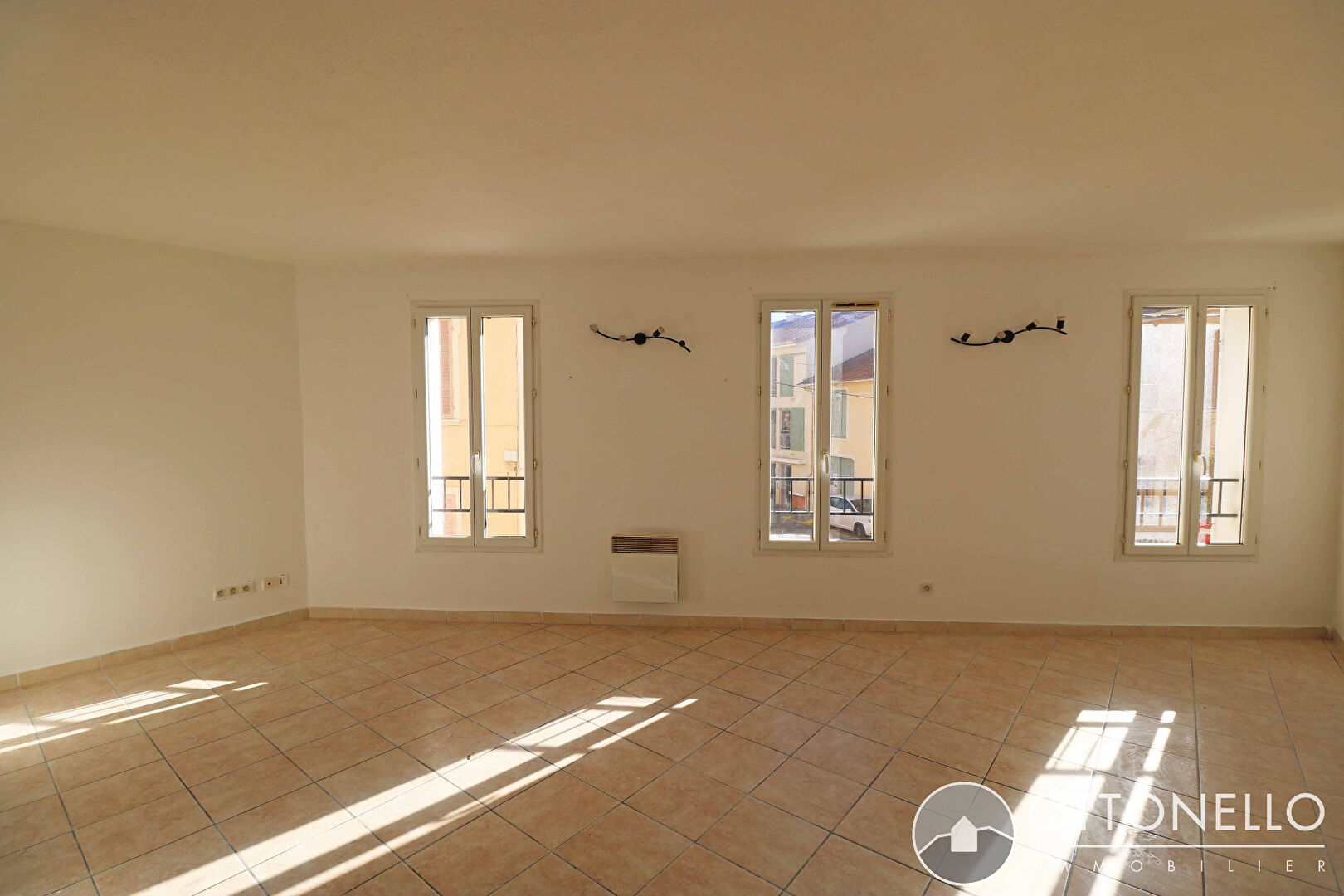 Appartement - PUGET SUR ARGENS