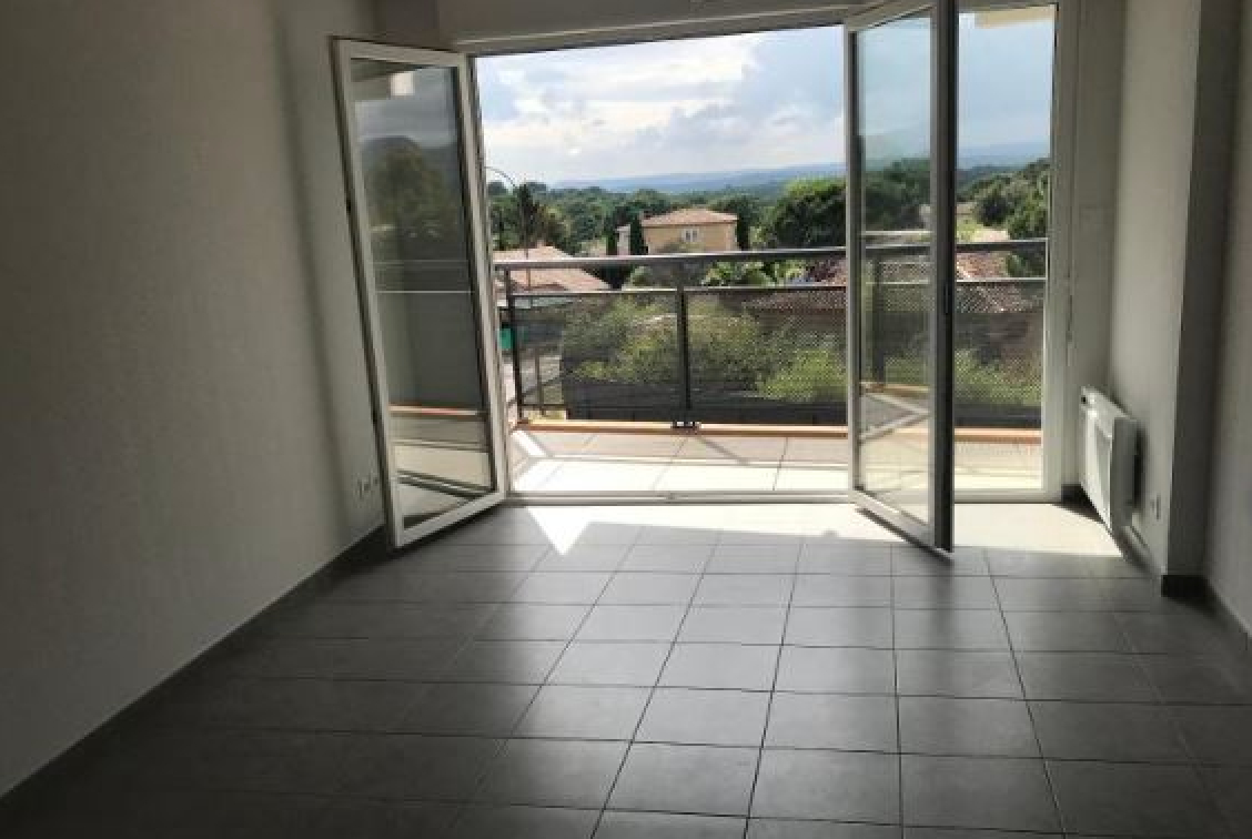 Appartement - PUGET SUR ARGENS