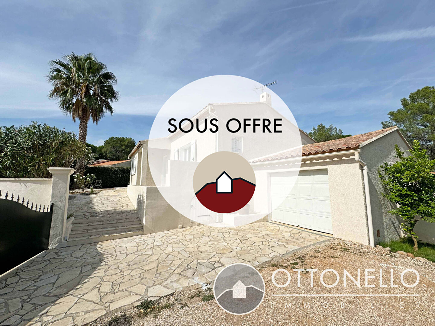 Maison-Villa - ROQUEBRUNE SUR ARGENS