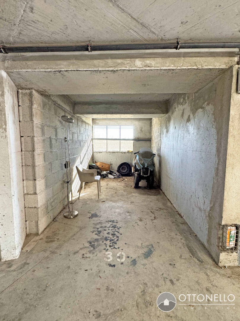 Vente Parking/Garage ROQUEBRUNE SUR ARGENS