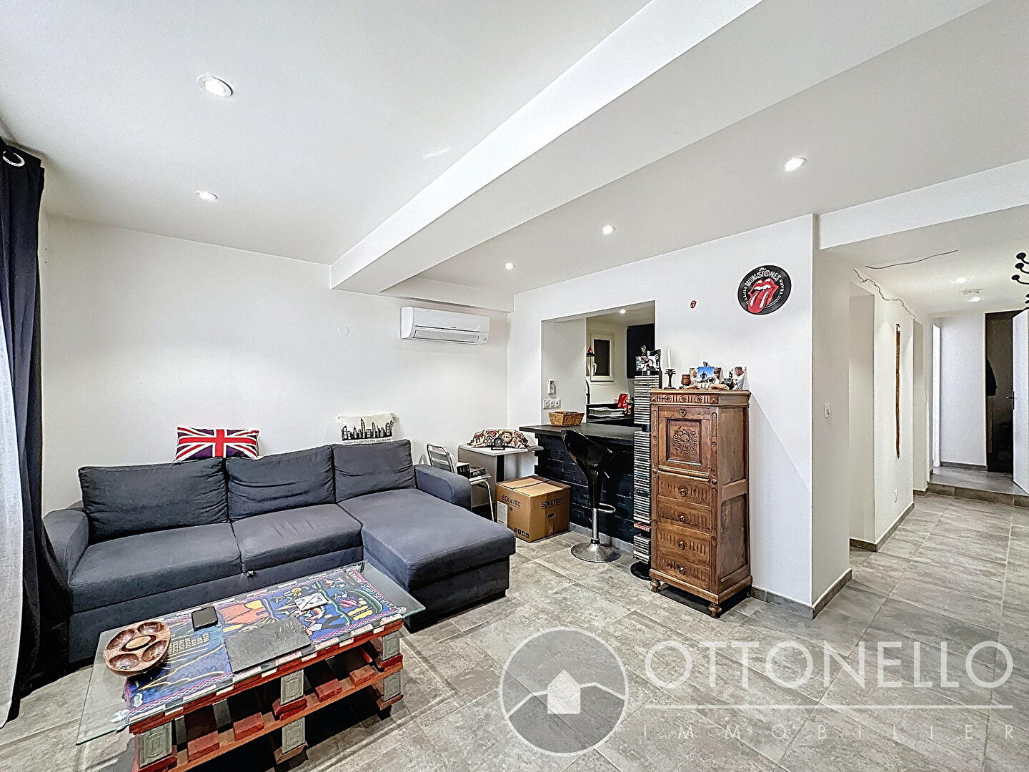 Appartement - ROQUEBRUNE SUR ARGENS