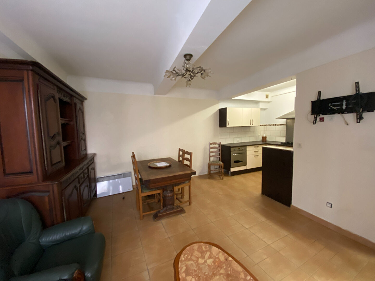 Maison-Villa - ROQUEBRUNE SUR ARGENS