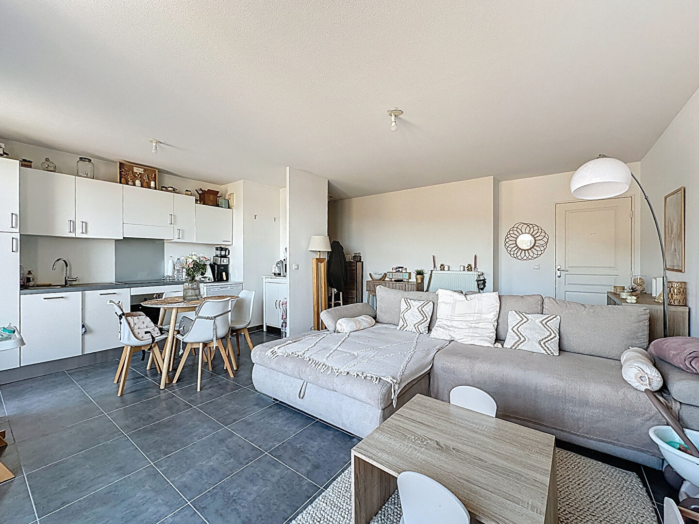 Maison-Villa - ROQUEBRUNE SUR ARGENS