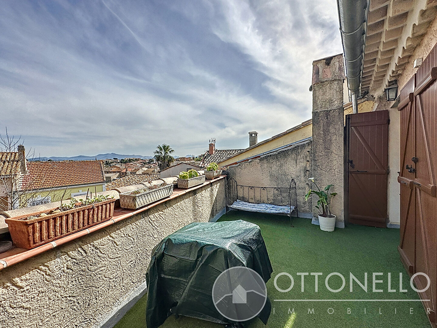 Maison-Villa - ROQUEBRUNE SUR ARGENS