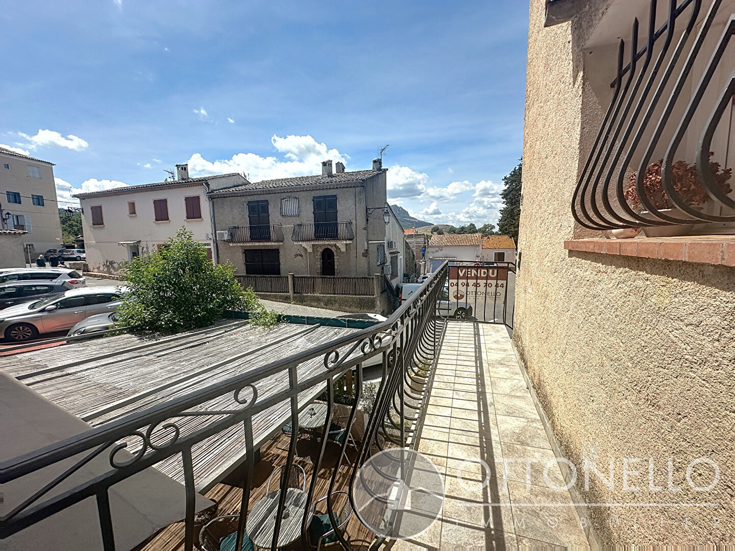 Appartement - ROQUEBRUNE SUR ARGENS