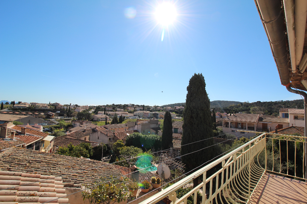 Appartement - ROQUEBRUNE SUR ARGENS