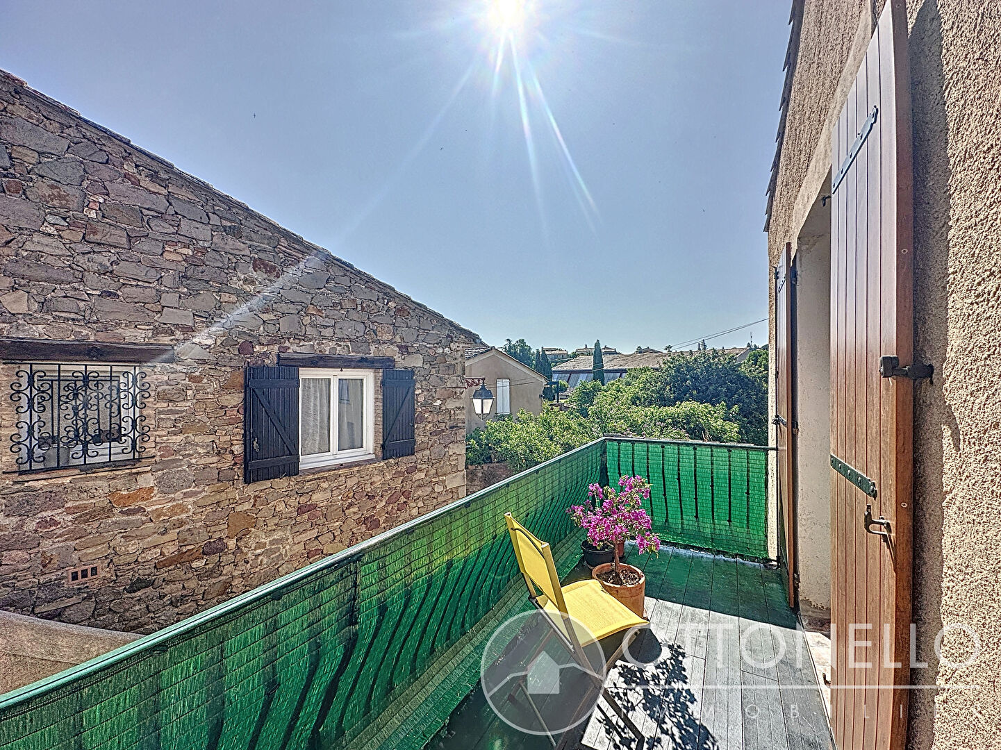 Maison-Villa - ROQUEBRUNE SUR ARGENS