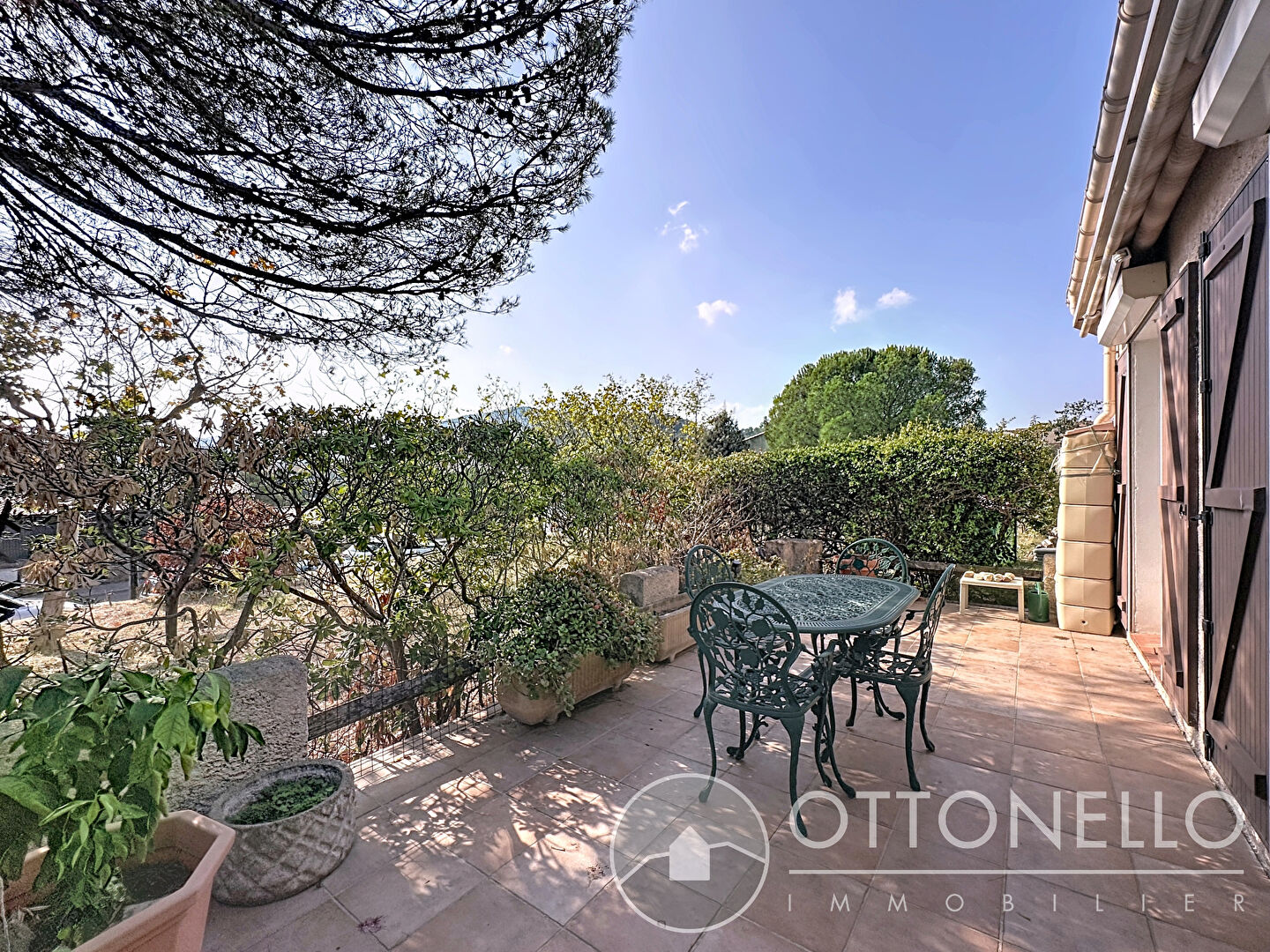 Maison-Villa - ROQUEBRUNE SUR ARGENS
