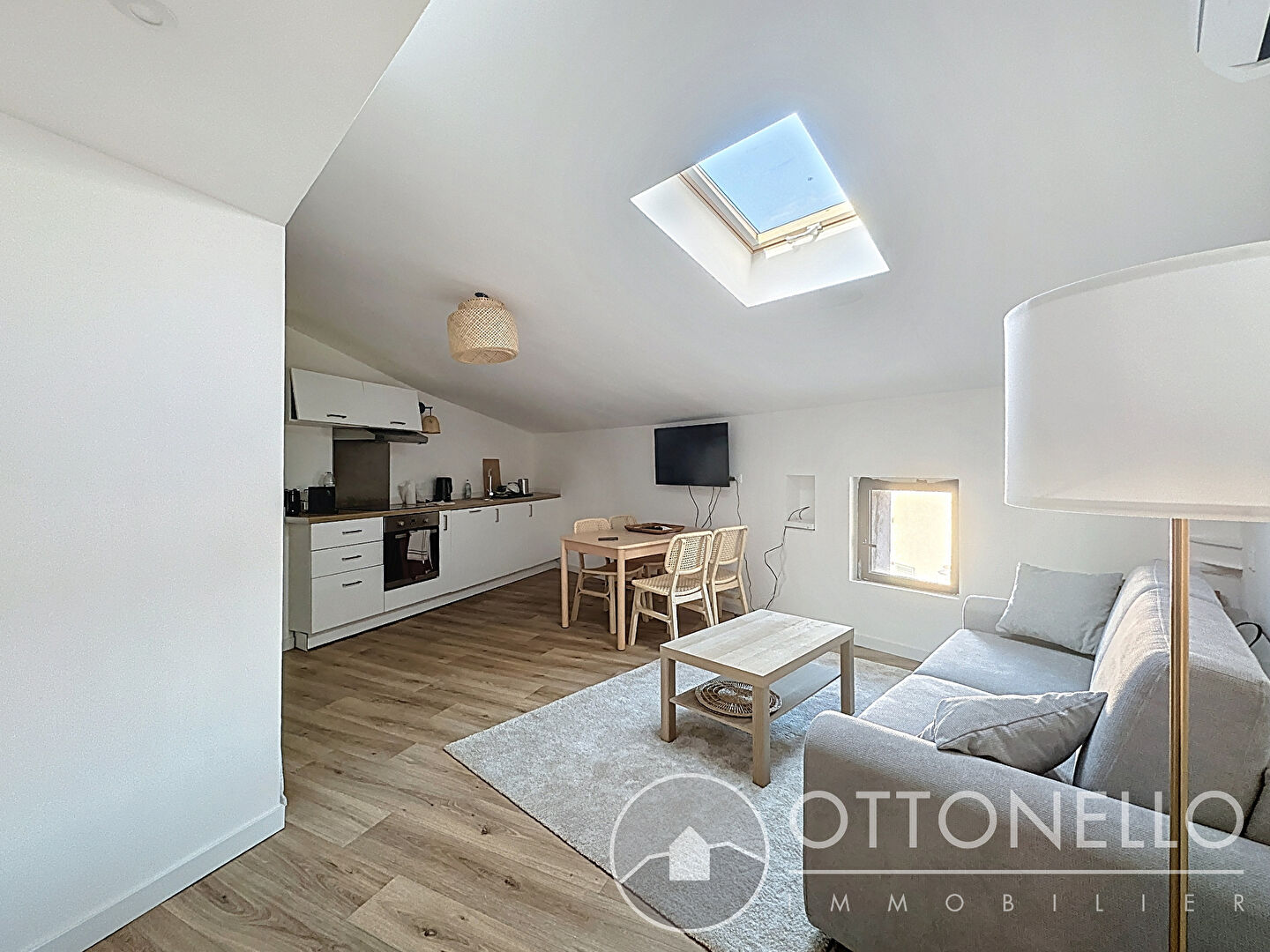 Appartement - ROQUEBRUNE SUR ARGENS