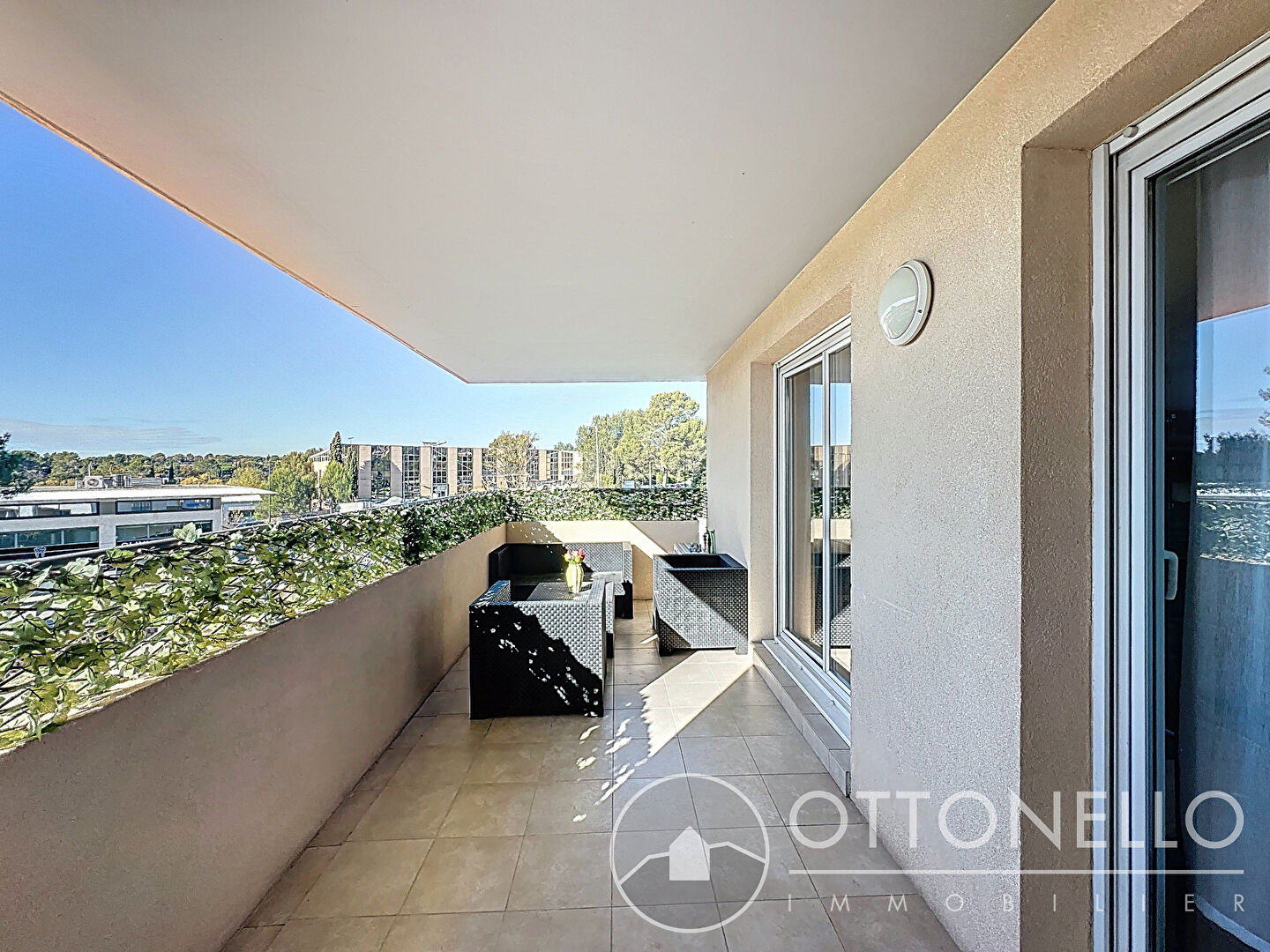 Appartement - ROQUEBRUNE SUR ARGENS