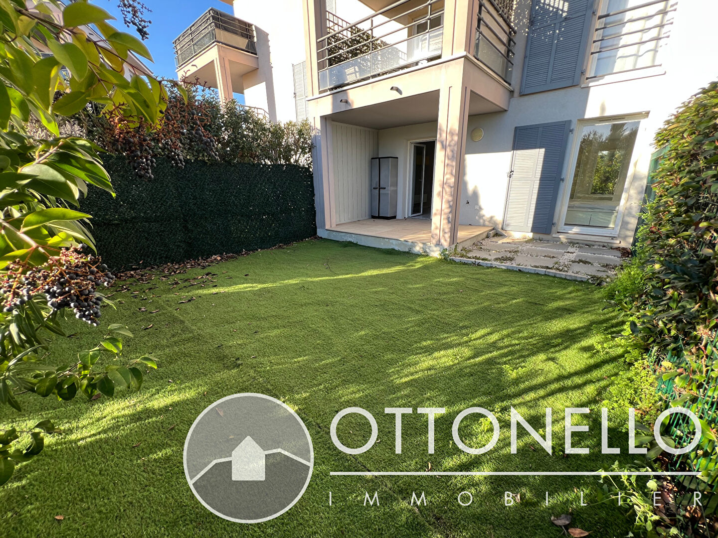 Appartement - ROQUEBRUNE SUR ARGENS