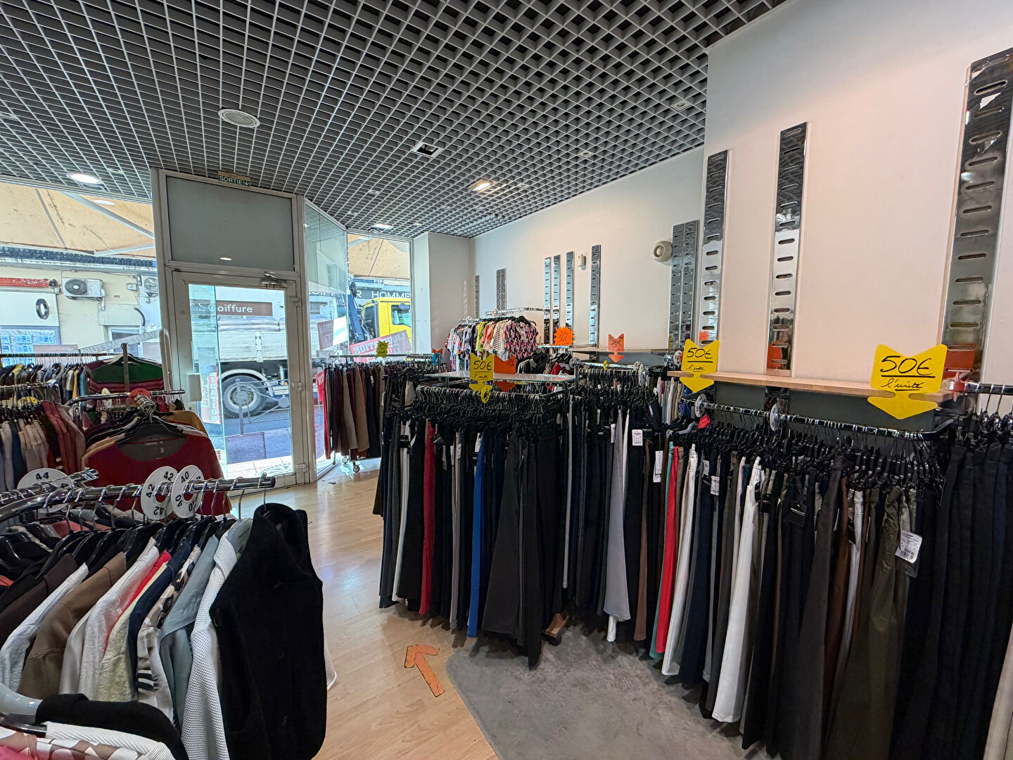 Local Commercial - SAINT RAPHAEL