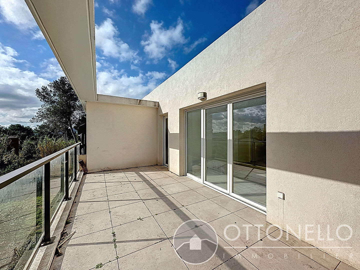 Appartement - ROQUEBRUNE SUR ARGENS