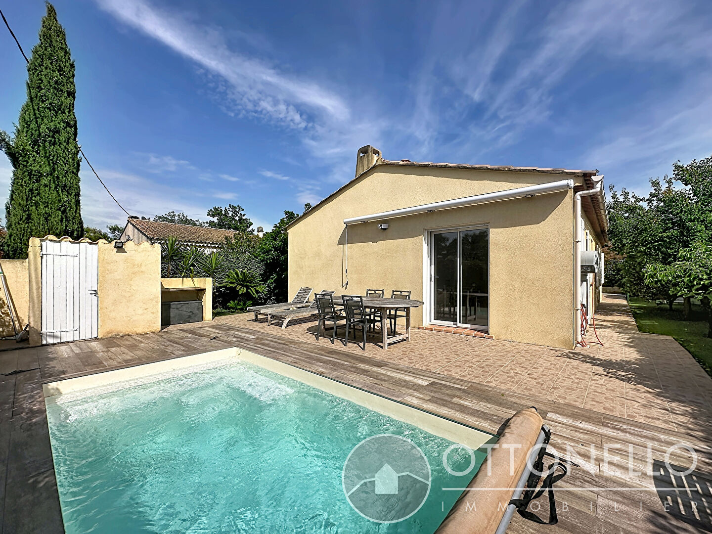 Maison-Villa - ROQUEBRUNE SUR ARGENS